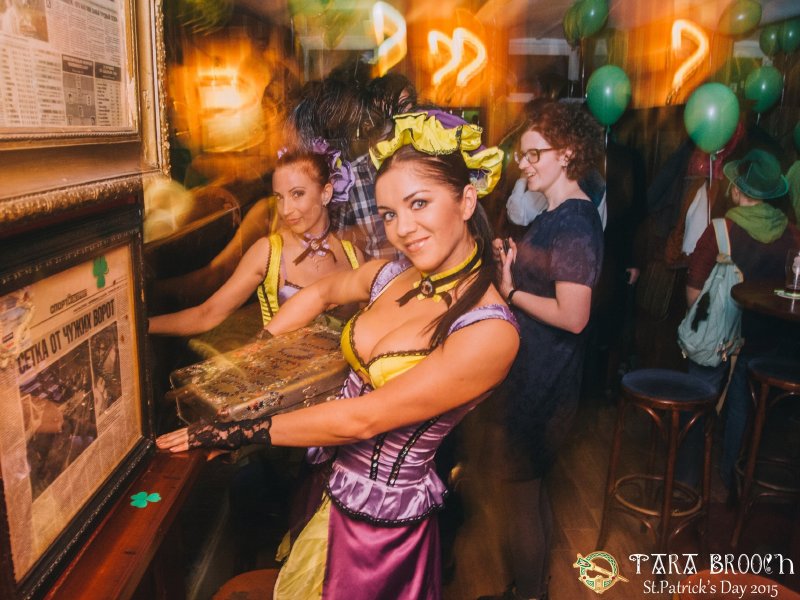 -30% на меню кухни и напитки в ирландском пабе «Tara Brooch»