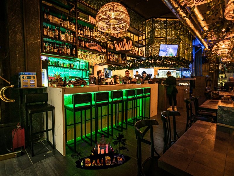 -35% на все меню и напитки, паровые коктейли в «Bali Bar» на Лубянке