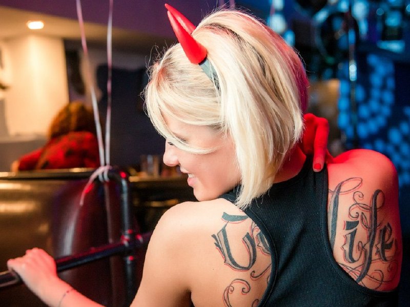 -50% на все меню и напитки в баре и клубе "Jack & Jane" на Чистых Прудах