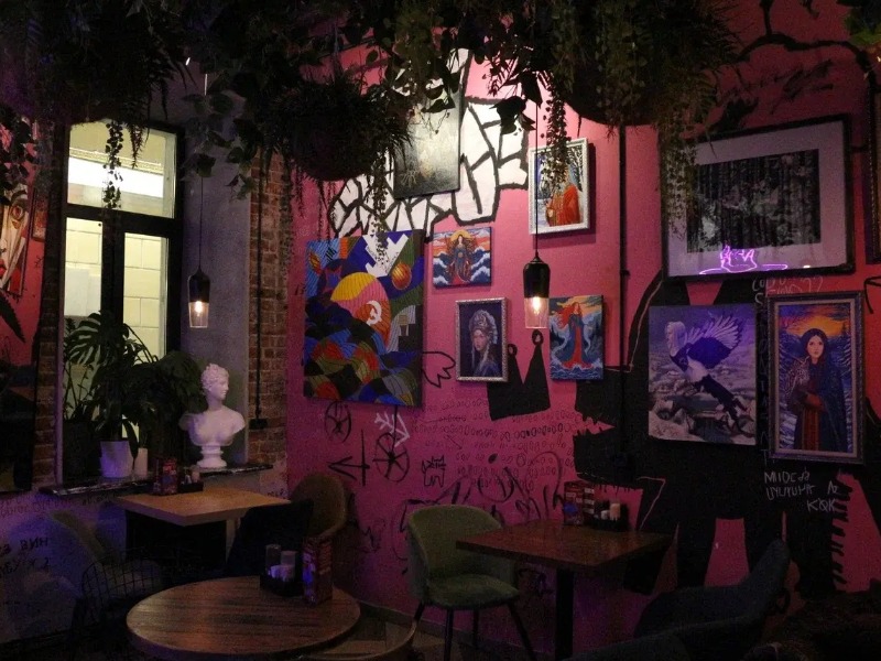 -30% на все меню и напитки в баре «Дело не в вине» на Маросейке