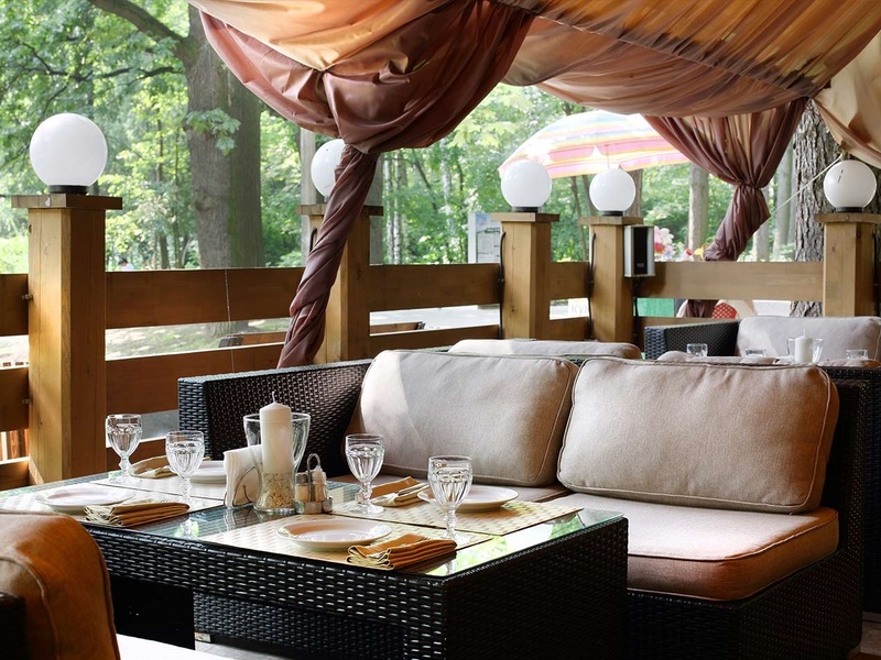 -30% на всё меню и напитки в семейном кафе «Усадьба»